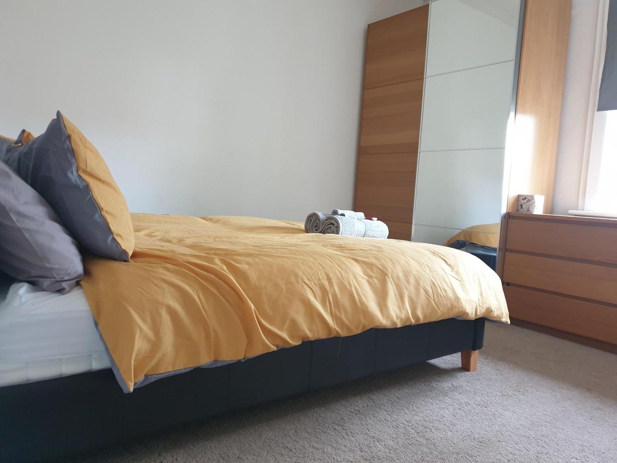 Luxury 1-Bed Apartment With Stunning City Views Perfect For Short Stays In London Exterior photo